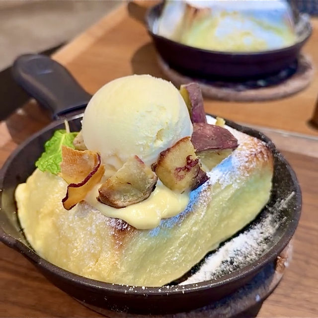 Chakadou: A Stylish Café in Aoyama with Delicious French Toast