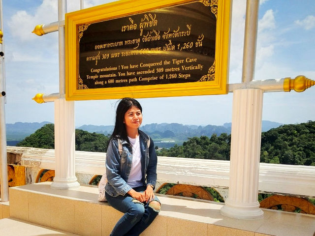 ผู้พิชิตยอดเขาพระบาท พระธาตุ วัดถ้ำเสือ กระบี่