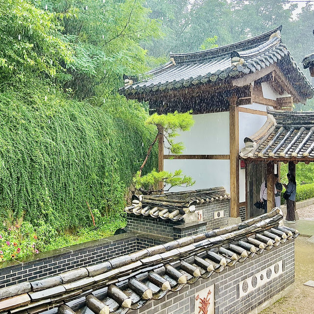 서울에 있는 이색적인 데이트 장소 <청운문학도서관>💕