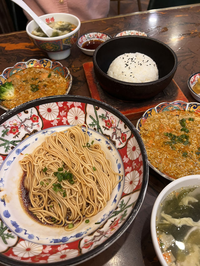 A Bowl of Shanghai’s Finest 🦀🍜— Indulging in ZhuangShiLongXing’s Legendary Crab Noodles!”