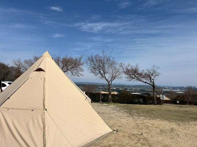【自然と夜景を満喫！三重県の隠れ家「尾高高原キャンプ場」⛺️🌌】