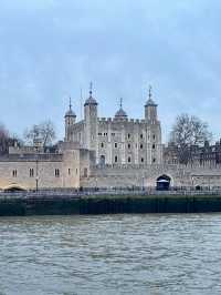 มุมถ่ายรูปและล่องเรือ หอนาฬิกา Big Ben ลอนดอน