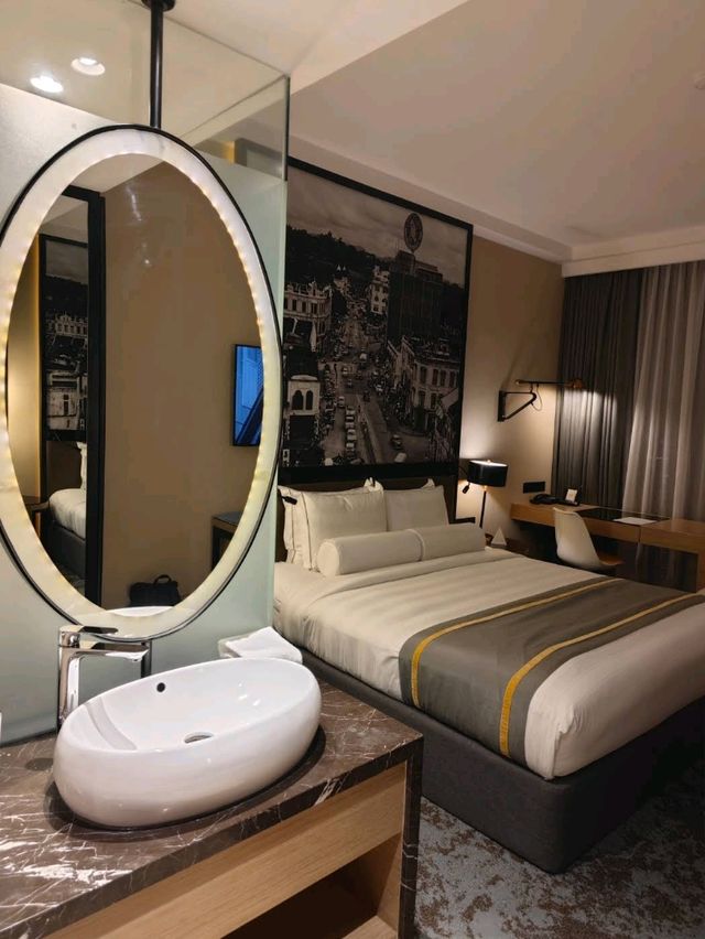 Hotel Stripes Kuala Lumpur, Autograph Collection