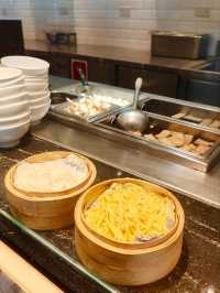 澳門機場環亞貴賓廳：您的旅程從舒適開始。(Plaza Premium Lounge)
