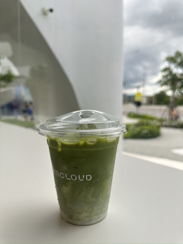 Uncloud Coffee & Dining
