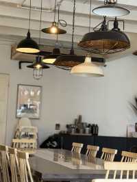 The Replacement Lodge & Kitchen— minimalist aesthetics