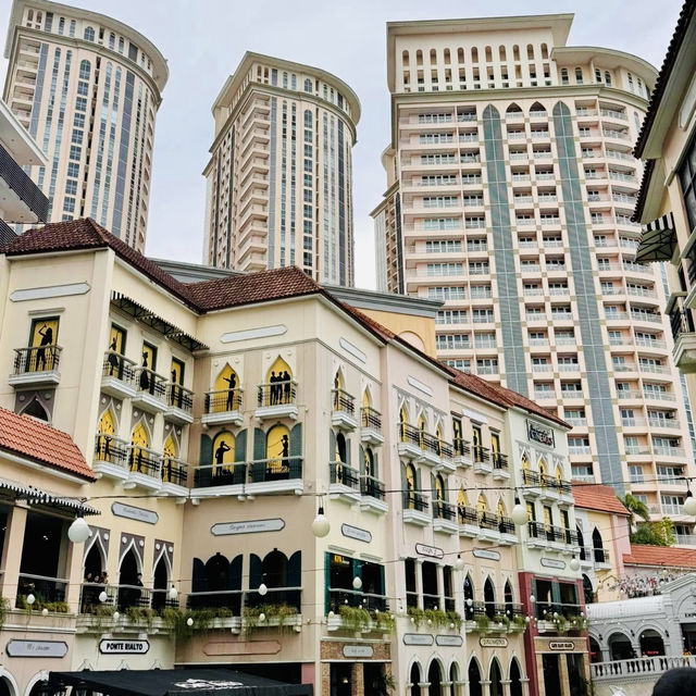Venice Grand Canal Mall: A Slice of Italy in Taguig