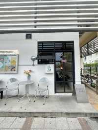 𝘾𝙤𝙢𝙥𝙧𝙚𝙨𝙨 𝘾𝙤𝙛𝙛𝙚𝙚 ร้านกาแฟลานจอดรถMRT