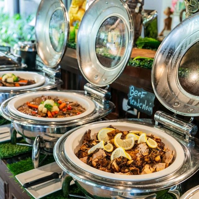เต็มอิ่มกับมื้อเที่ยงในวันหยุดกับ Sunday Brunch