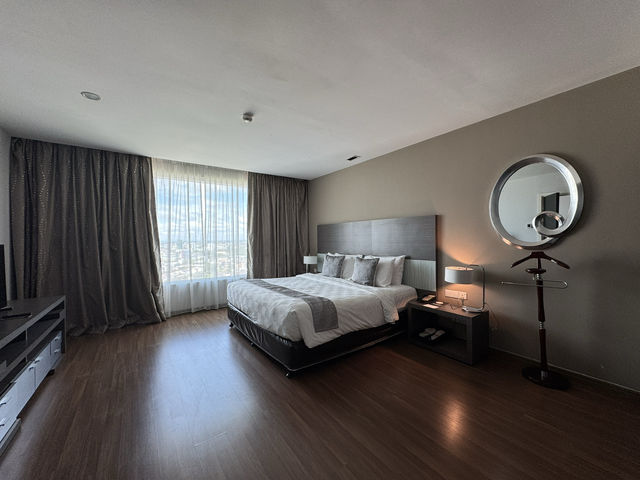 Pullman Kuching: A Diamond Upgrade Shines Through the Dust!