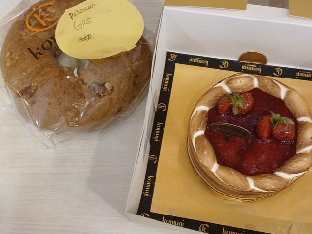 수라바야에서 맛있는 빵집을 찾으신다면 여기로🎶