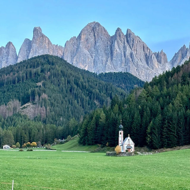 🏔️ Sexten Dolomites: Alpine Serenity Beyond the Crowds🌿🚶♂️