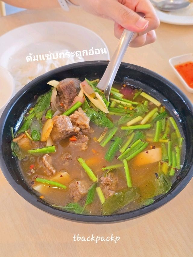 ส้มตำหลังสวน บางปู ร้านสำหรับครอบครัว อร่อยเลย🌱