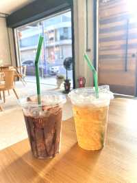 คาเฟ่และร้านอาหารสไตล์ยุโรปฟิวชั่น 