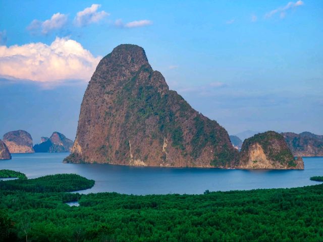  “เสม็ดนางชี บูทีค” 🌄