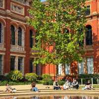 V&A: Brightness and Blissful Ease! ☀️☕