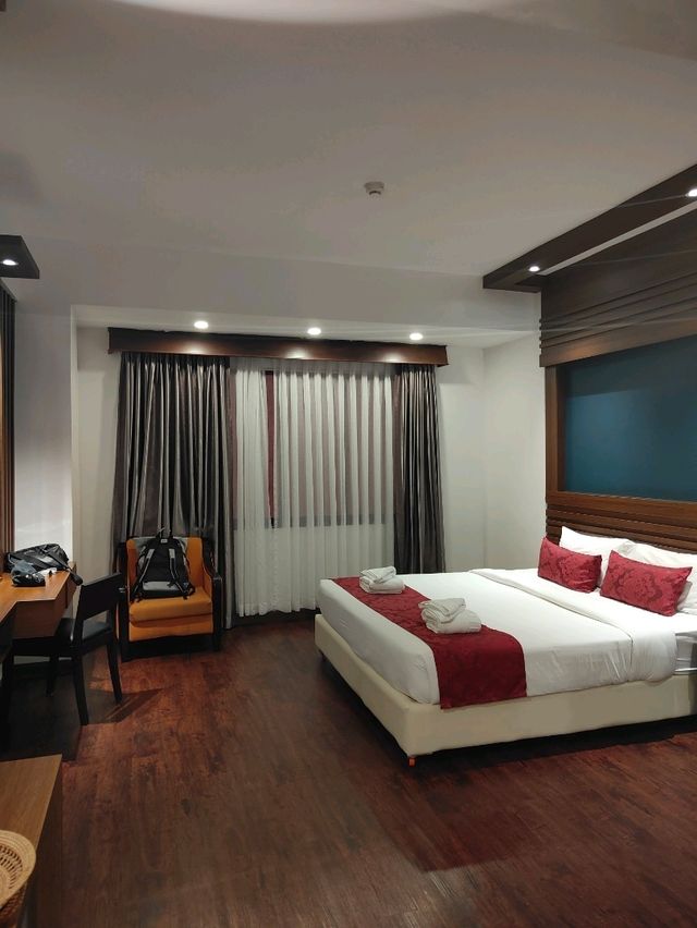 Ohana Hotel Review: Cozy Vibes with a View