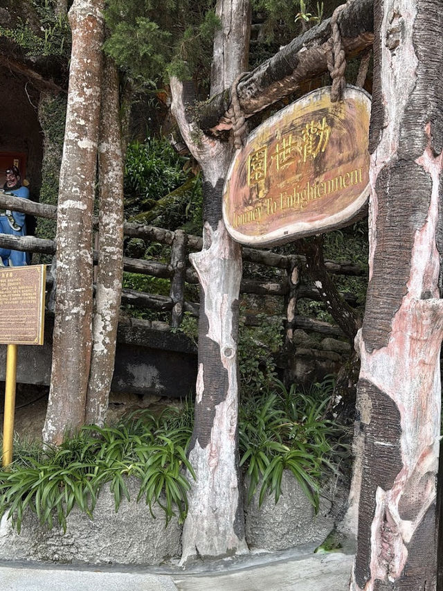Kuil Gua Chin Swee, A Spiritual Sanctuary Above the Clouds