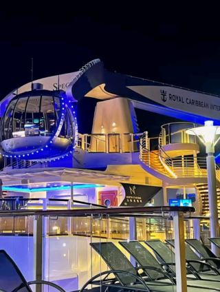 🚢👑 Royal Caribbean Cruises – The King of the Seas! 🌊✨