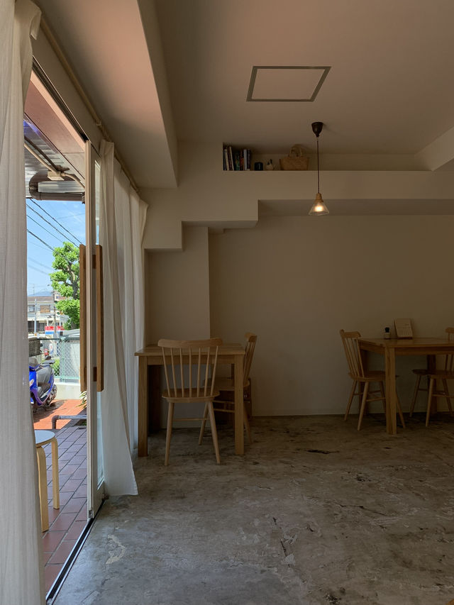 【大阪🇯🇵】あたたかな陽射しを感じられるカフェへ。