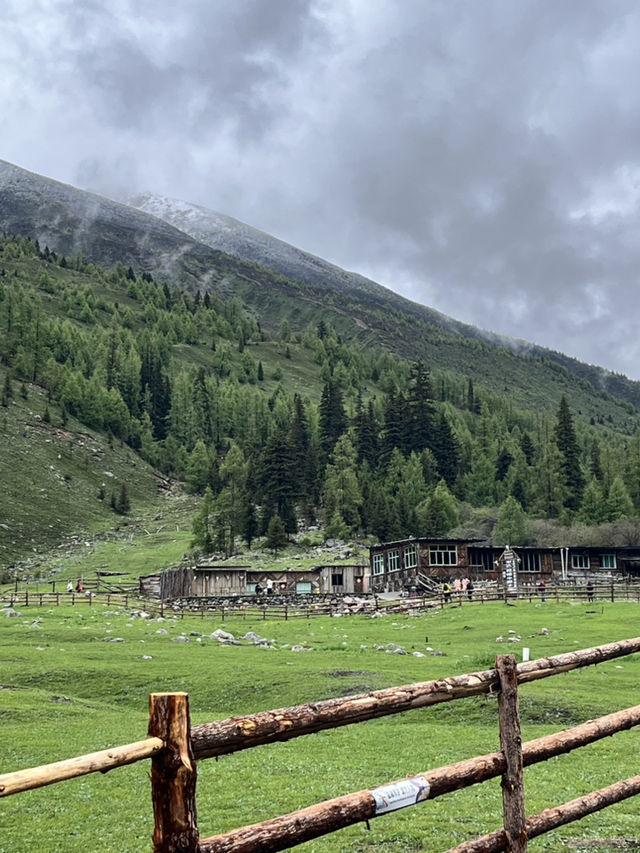 Everything You Need to Know for Visiting Shuangqiaogou at Mount Siguniang