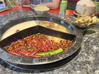 🔥🫕 Sichuan Spice at the Top! Dining at 蜀大侠 Hotpot – Genting Highlands 🏔️