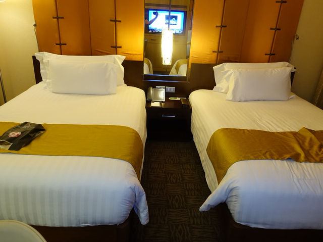 🛏️ Perfect City Escape at Centara Grand & Bangkok Convention Centre