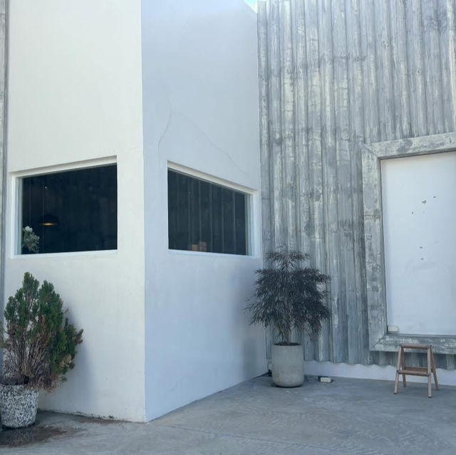  S‑Curve Specialty Coffee Cafe