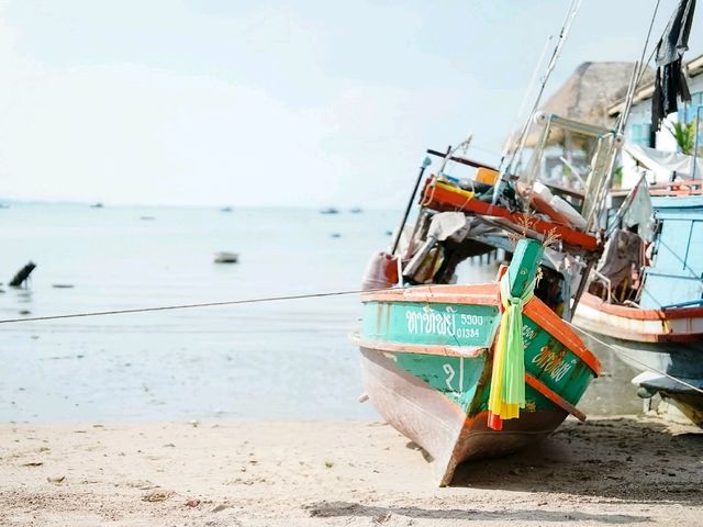 หาดบางเสร่ 