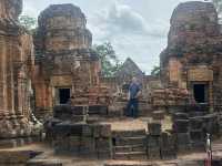 มนต์เสน่ห์ขอมโบราณกลางทุ่งอีสานใต้