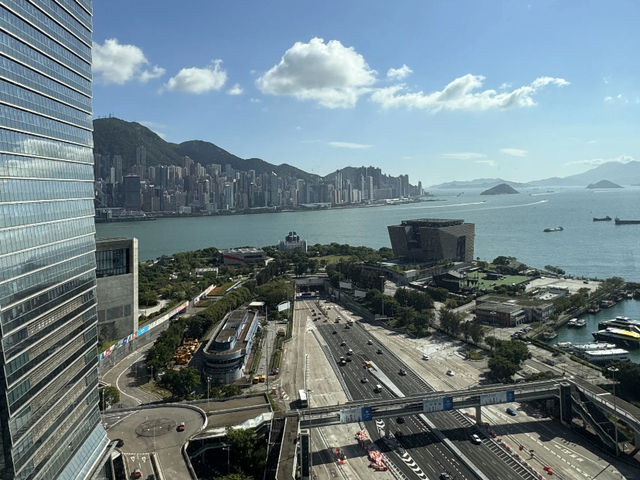My Stay at W Hong Kong: Style, Views, and a Sky-High Pool! 🇭🇰✨