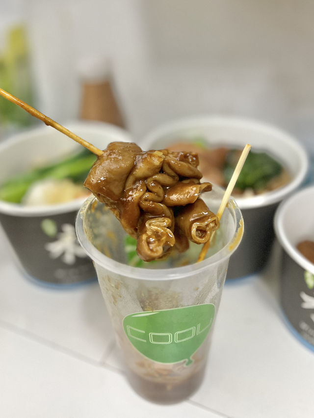 《銅鑼灣款式多多車仔麵》