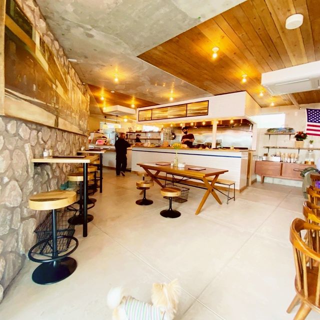 L.A.GARAGE3 Cafe