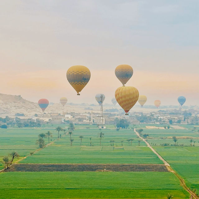 Sunrise Over the Nile: A Magical Hot Air Balloon Ride in Luxor