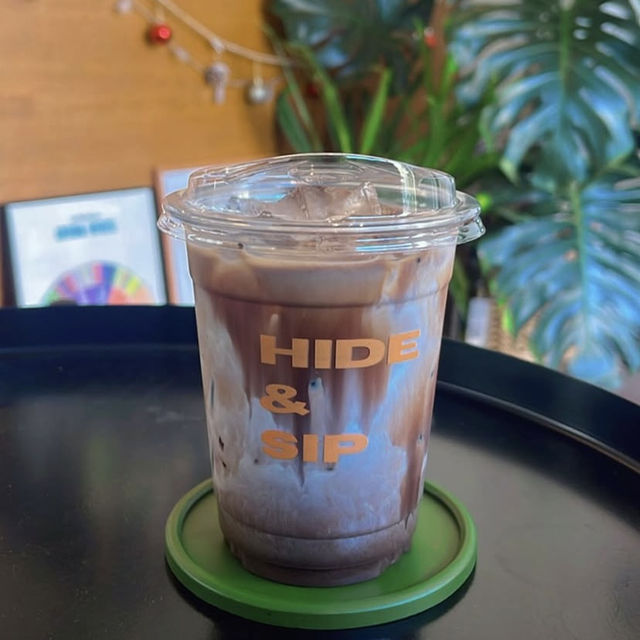 📍 Hide and Sip Coffee 