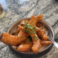 Bright Borderside Chill – My Visit to HoCo Cafe & Eatery, Sadao