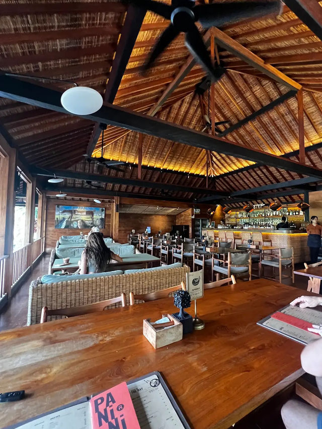 Santé RÜSTERS: Bali’s Elegant Escape for Food & Wine