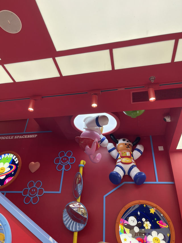ร้านดัง wigglewiggle Chengdu Flagship Branch❤️💙