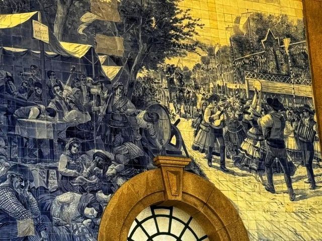 🚉 São Bento Railway Station: Where History Rides the Rails  🚉 São Bento Railway Station: Where History Rides the Rails