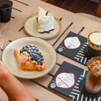 คาเฟ่ภูเก็ตบรรยากาศในป่า ขนมอร่อย กิจกรรมเพียบ