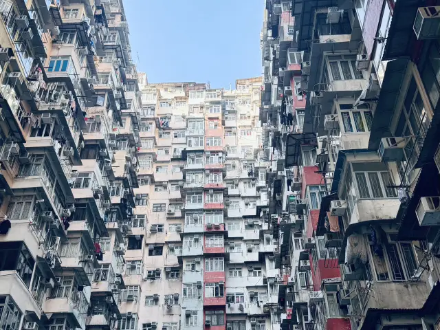 Create Memories in ✨ Hong Kong ✨