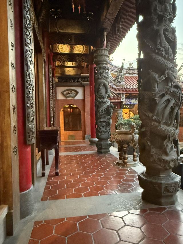 雲林虎尾持法宮｜「恭敬威嚴五文昌殿 ‧ 一拜頂禮寄心志，文運隨香起清明」