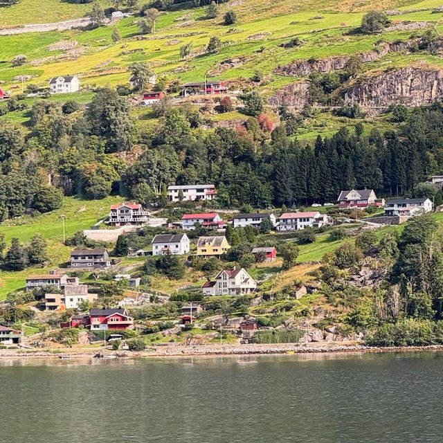 Bergen : Gateway to the Fjords