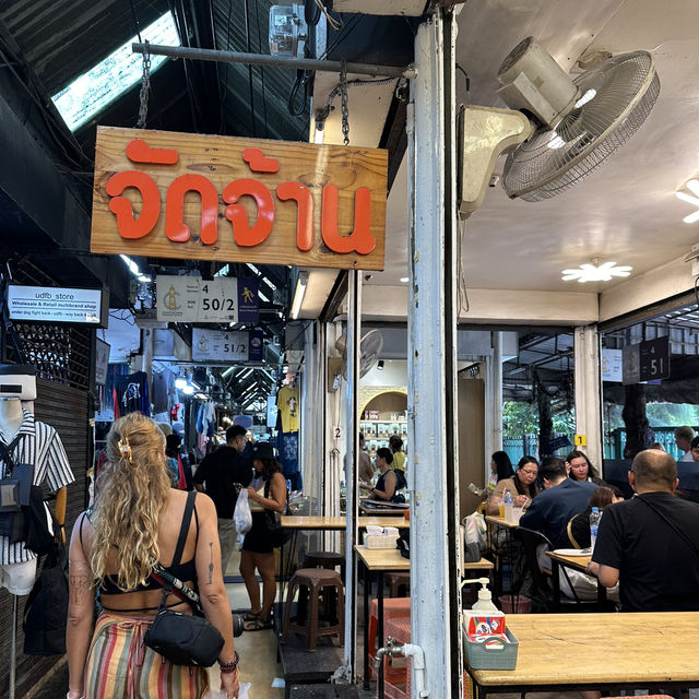 🥗 แซ่บทุกเมนู! รีวิวร้านจัดจ้าน จตุจักร