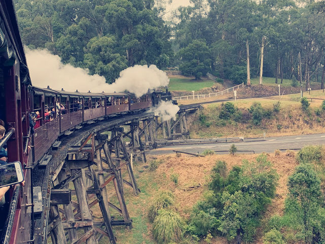 墨爾本Puffing Billy 蒸汽小火車魔幻時刻