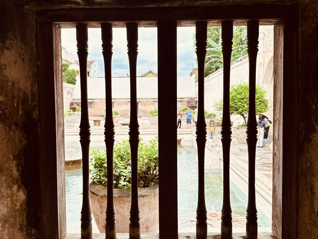 💦「在水光石影間，尋找王朝的回聲。」