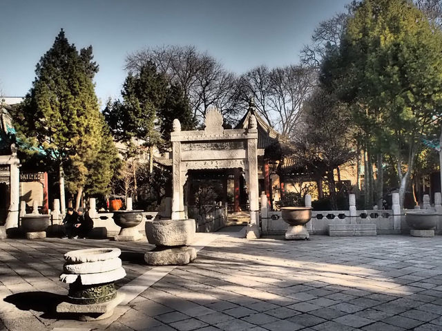 Xi’an ancient city walls, epic pagodas, lively local streets, and a surprise snowy adventure