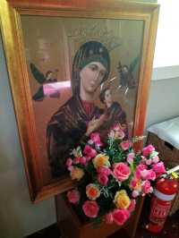 ⛪Charming Inner City Catholic Church⛪