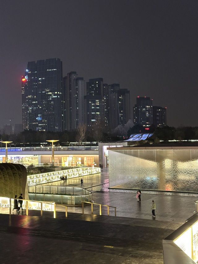 ✨🛍️ ชวนเที่ยว SKP Mall Chengdu + ไปชม “น้ำพุไม้ไผ่