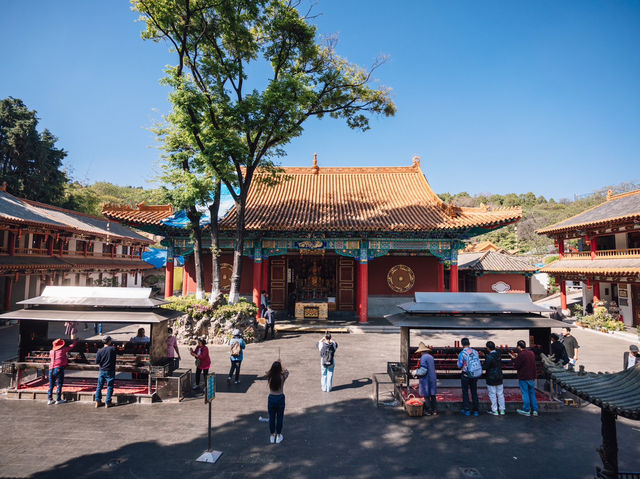 Yuantong Temple (圆通寺) — The Soul of Kunming’s Spiritual Heart